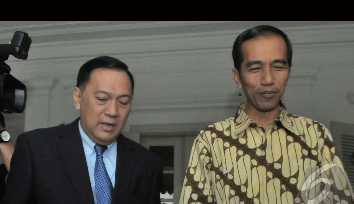 Gubernur Bank Indonesia (BI) Agus Martowardojo menemui Jokowi di Balai Kota, Jakarta, Kamis (7/8/2014) (Liputan6.com/Herman Zakharia)