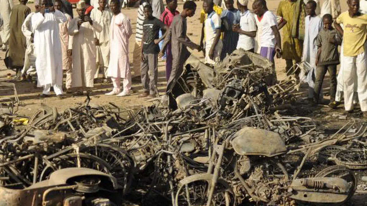Presiden Nigeria Kecam Pengebom Masjid yang Tewaskan 120 Orang
