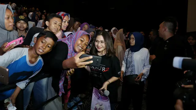 [Bintang] Prilly Latuconsina