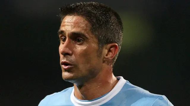 Sylvinho.
