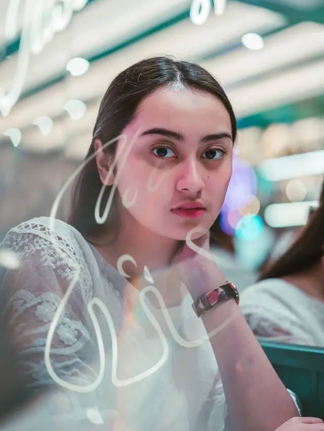 6 Potret Terbaru Memes Prameswari, Sinden Cantik Jebolan X Factor Indonesia
