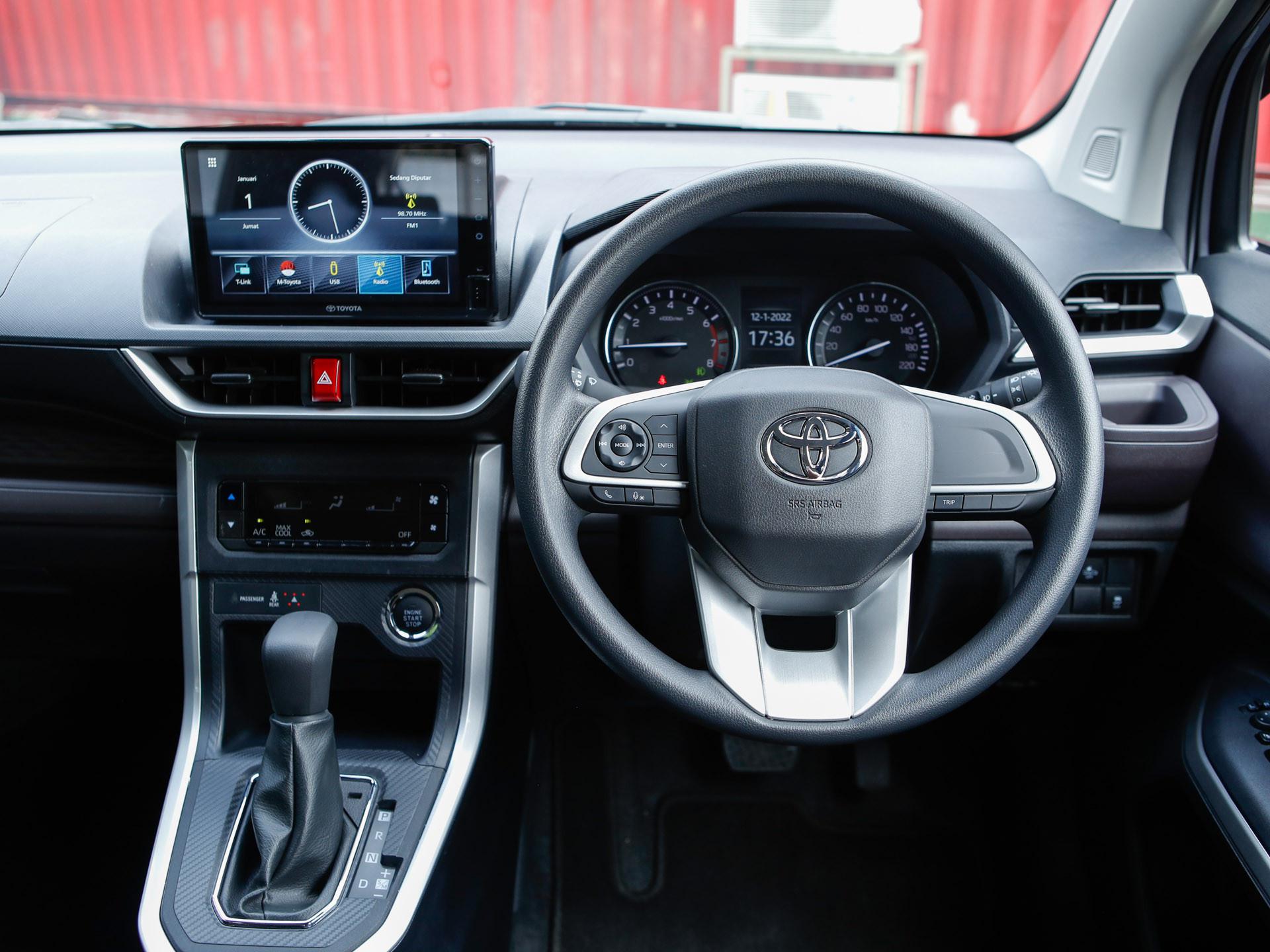 Interior Toyota Avanza (TAM)