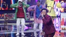 Penyanyi Rizky Febian memeriahkan drama musikal Siapa Takut Jatuh Cinta pada SCTV Awards 2017 di Studio 6 Emtek City, Jakarta, Rabu (29/11). Dalam beberapa tahun terakhir, SCTV memang sudah biasa menampilkan drama musikal (Liputan6.com/Herman Zakharia)