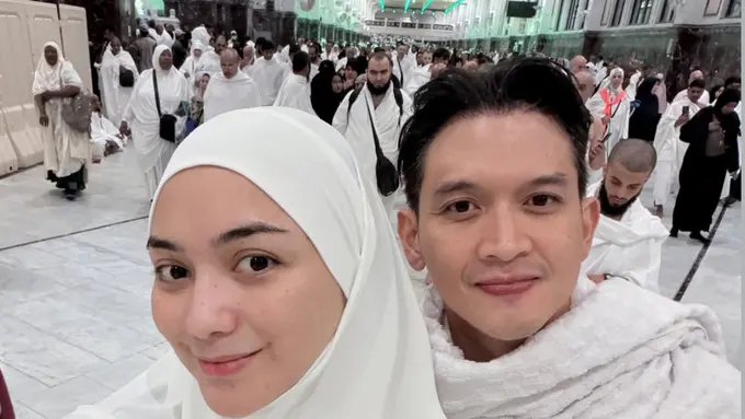 Citra Kirana saat Umrah di Minggu Terakhir Ramadan bersama suami. [@citraciki]