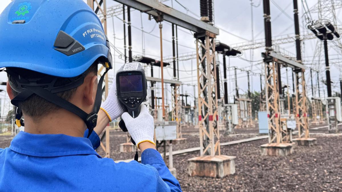 PLN: Gangguan Listrik Sesaat di Beberapa Lokasi Bagian Selatan Jakarta Imbas Cuaca Ekstrem