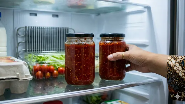 Sambal Tomat Kental dan Tahan Lama (Foto: Gemini AI)