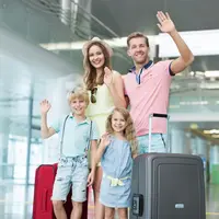 Ilustrasi liburan keluarga. (Foto: Shutterstock)