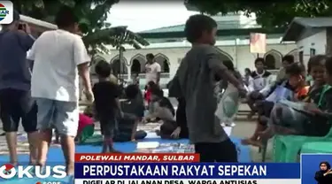 Memperingati Hari Buku Sedunia, selama satu pekan ini digelar Perpustakaan Rakyat Sepekan di Polewali Mandar, Sulawesi Barat. Uniknya kegiatan ini digelar di jalanan desa dengan ratusan buku yang disediakan gratis.