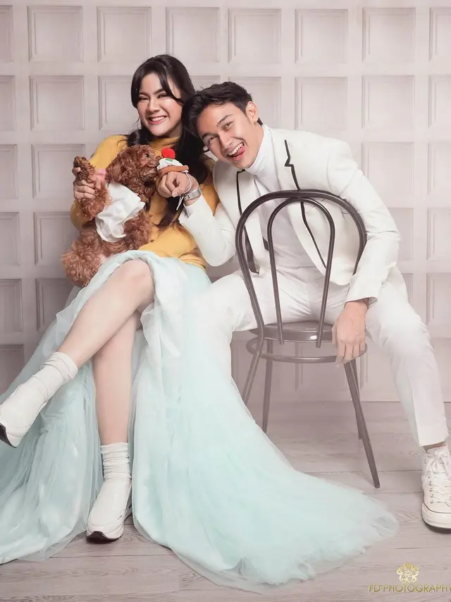 Segera Menikah, Ini 6 Pemotretan Caesar Hito dan Felicya Angelista dengan Berbagai Tema