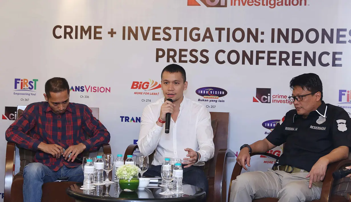 Aksi Samuel Rizal dalam serial Crime Investigation: Indonesia akan tayang melalui televisi berlangganan mulai 24 September mendatang. (Nurwahyunan/Bintang.com)