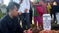 Ahmad Dhani Hadiri Pemakaman Roby Korban Lancer Maut Dul