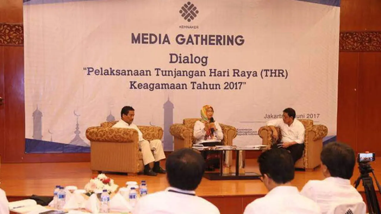 Kemnaker Buka Posko Aduan Tunjangan Hari Raya  2017