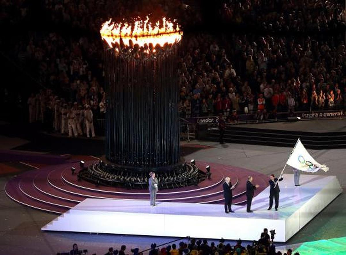 Kembang api meriahkan penutupan Olimpiade