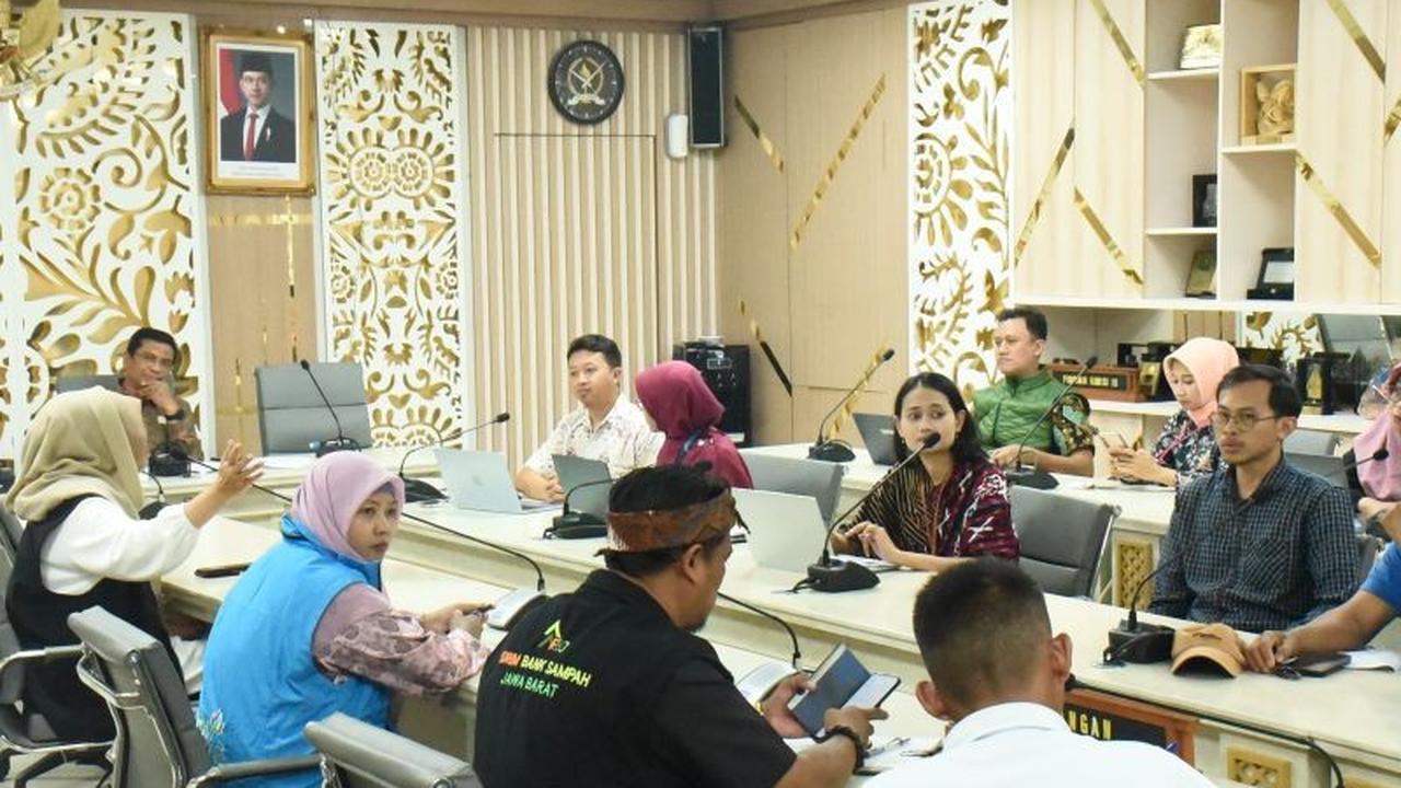 DPRD Jabar Soroti Minimnya Dukungan Pemerintah Bank Sampah, Dorong Sinergi Atasi Limbah