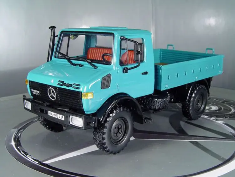 Mercedes Benz Unimog 1300