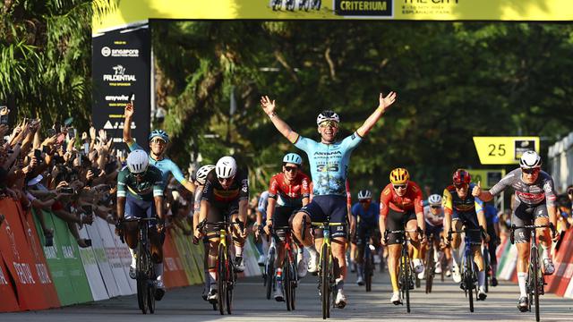 Foto: Kemenangan Indah di Balapan Terakhir Mark Cavendish sebelum Pensiun dari Dunia Balap Sepeda