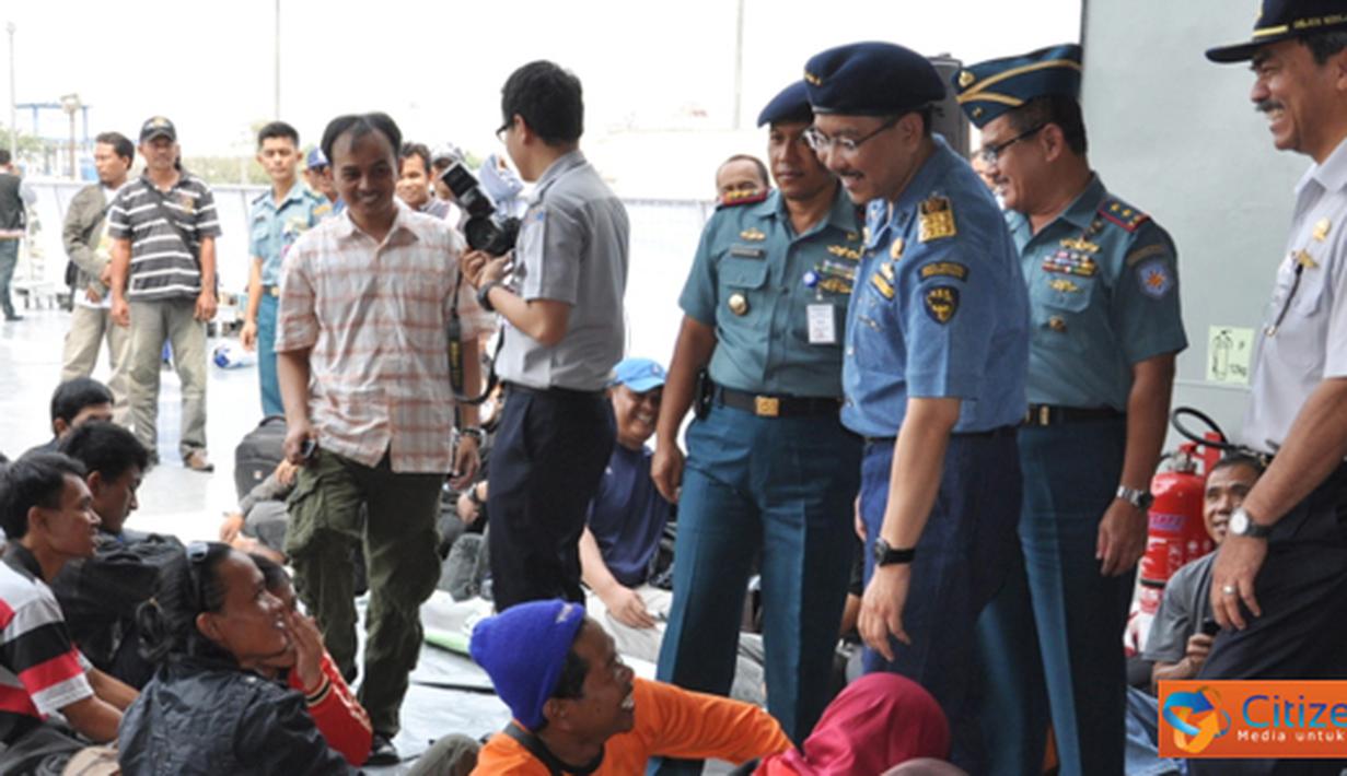 Citizen6, Tanjung Priok: Program mudik gratis dengan kendaraan roda dua yang dilepas di Dermaga Nusantara Pura, Pelabuhan Tanjung Priok, Jakarta merupakan kerjasama antara Kementerian Perhubungan dan jajarannya.  (Pengirim: Dispenkolinlamil)