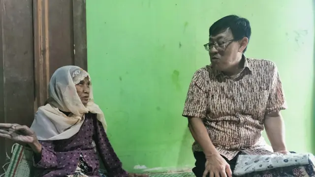 Mak Si’um bersama Direktur Institut Pluralisme Indonesia (IPI), William Kwan.