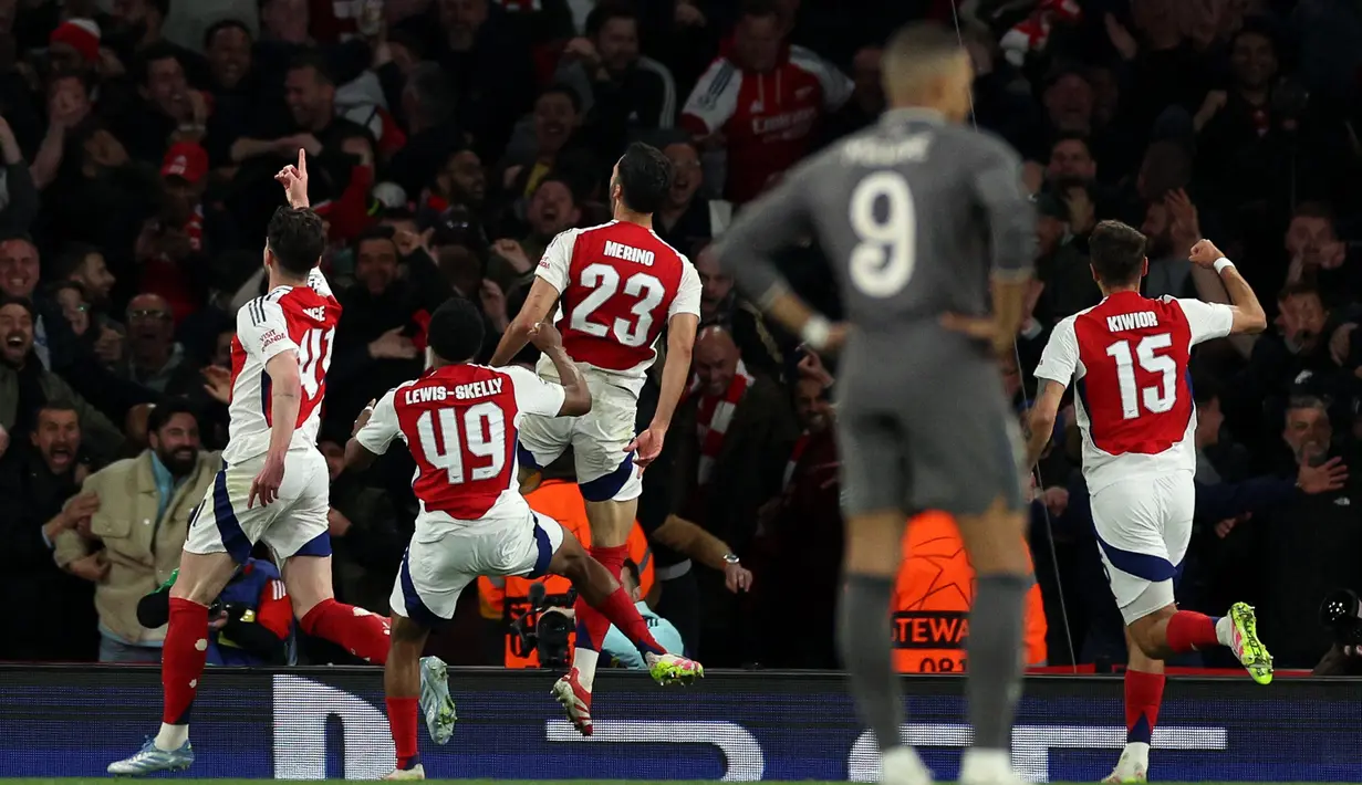 Kemenangan 3-0 atas Real Madrid menjadi modal penting bagi Arsenal yang bakal melakoni laga tandang leg kedua perempat final Liga Champions 2024/2025 yang akan digelar di Santiago Bernabeu dua pekan depan. (Adrian Dennis/AFP)