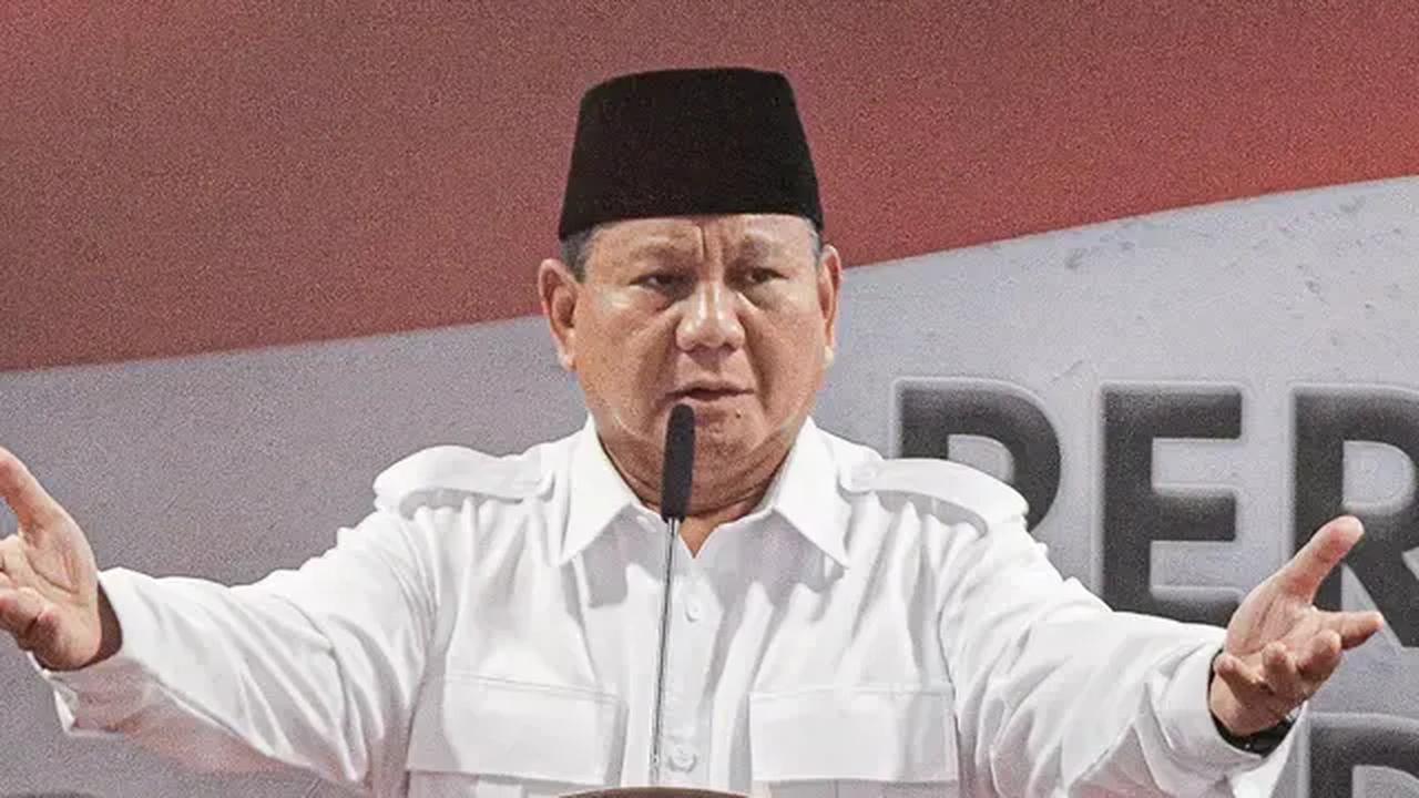 Prabowo pun disinggung apakah Presiden Jokowi sudah merestui duet Prabowo-Erick.