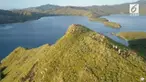 Gili Lawa terbakar dan menjadi viral di media sosial. Sebelum kebakaran, Gili Lawa menawarkan pemandangan cantik yang terdiri dari hamparan rumput hijau.