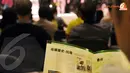 Selain bisa melihat langsung olahraga tradisional Jepang ini penonton juga bisa membaca literatur sejarah Sumo (Liputan6.com/ Helmi Fithriansyah)