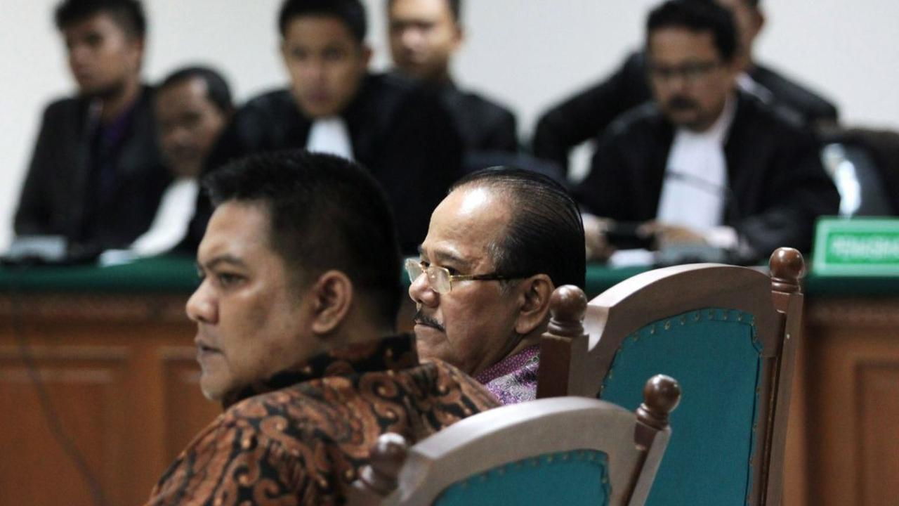Korupsi Kitab Suci