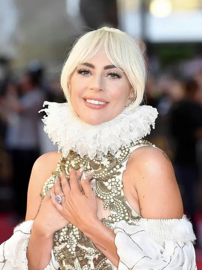 Lady Gaga mengidap gangguan kesehatan mental (Foto: Instagram.com/Ladygaga).