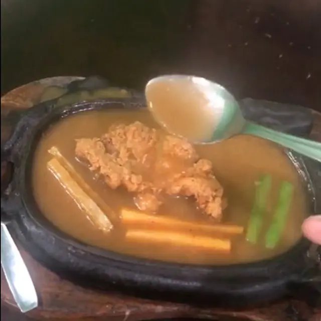 6 Potret Steak Tak Sesuai Ekspektasi Ini Bikin Elus Dada, Plating Enggak Menarik