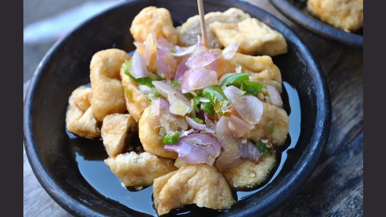 Sensasi Tahu Gejrot Khas Cirebon di 
