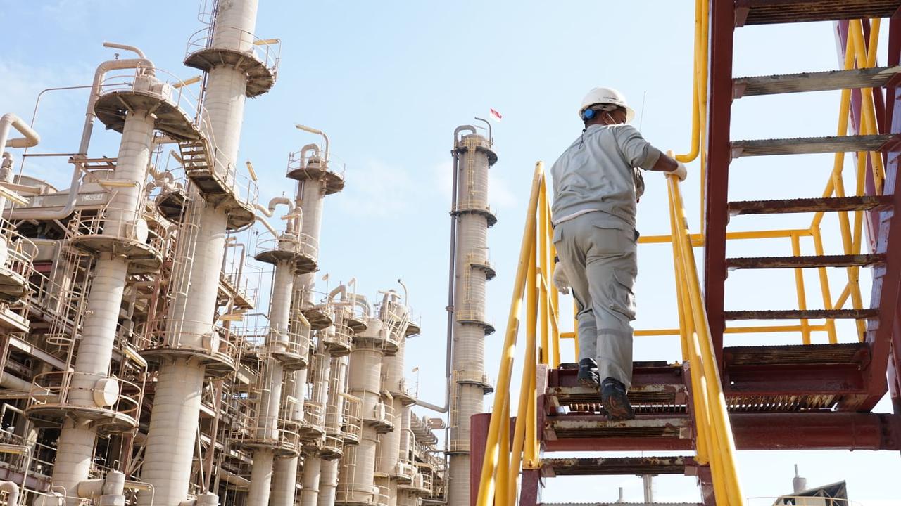 TubanPetro melakukan ekspor perdana produk Isobutyl Aldehyde (IBAL) ke Cina