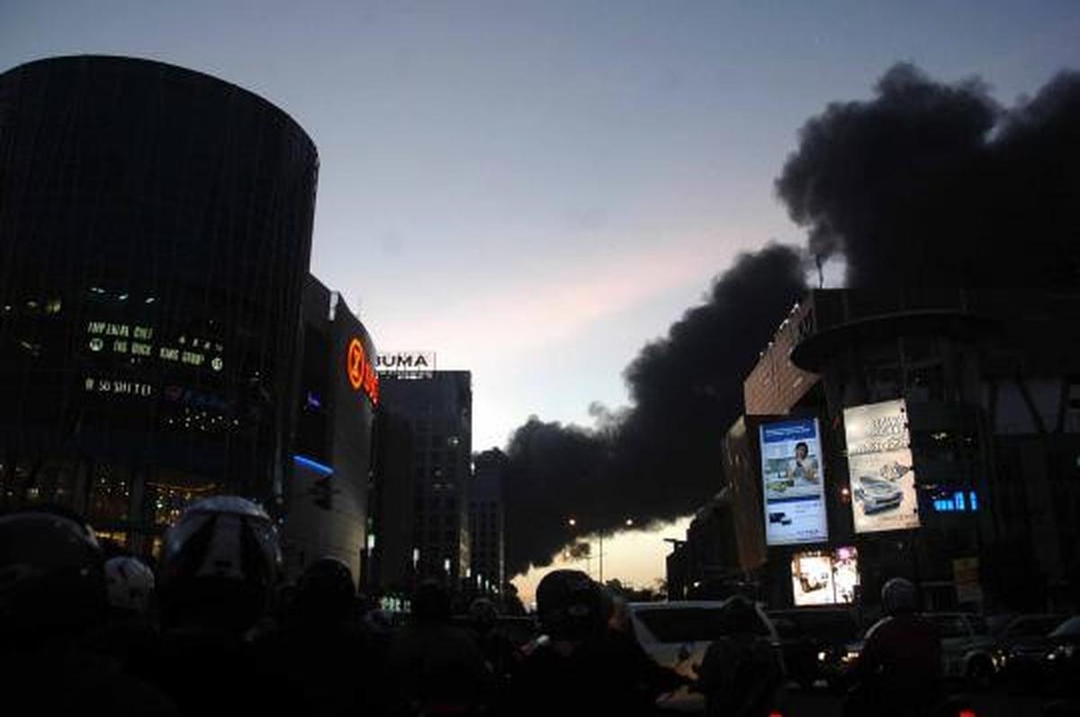 Gudang oli habis terbakar di Pluit