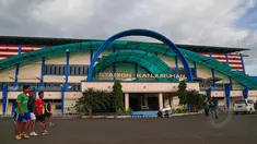 Stadion Kanjuruan menjadi tempat berlangsungnya laga Surya Citra Media (SCM) Cup 2015 grup B. Foto diambil pada Jumat (16/1/2015). (Liputan6.com/Faizal Fanani)