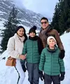 Titi Kamal bersama suaminya, Christian Sugiono mengajak kedua putranya liburan akhir tahun ke Swiss. Keluarga ini tampak menikmati hamparan salju yang indah di negara tersebut. [@titi_kamall]