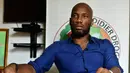 6. Didier Drogba - Prestasinya tidak hanya bagi Chelsea di dunia sepakbola namun juga di dunia politik usai berkontrubusi dalam perdamaian pasca konflik yang terjadi di Pantai Gading. (AFP/Issouf Sanogo)
