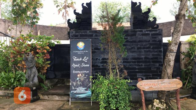 Tanah Lot Kecak Dance