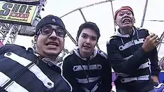 Trio Ubur Ubur membawakan lagu Munaroh dalam acara Inbox SCTV (26/02/2014)