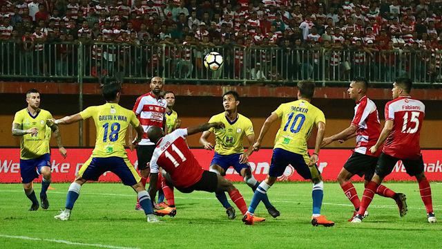 Madura United vs Barito Putera