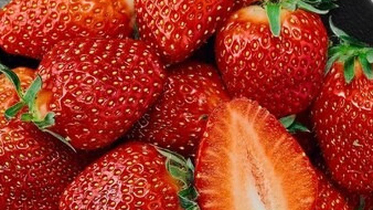 4. Stroberi Santa<br>Memiliki aroma harum dan enak, cocok untuk pecinta buah dengan tekstur lebih keras.