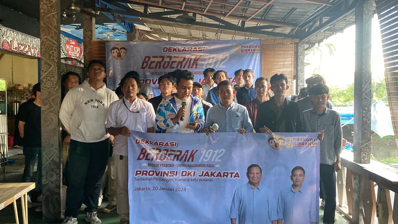 Relawan Bergerak 1912 DKI Jakarta menggelar deklarasi dukungan kepada pasangan calon presiden dan calon wakil presiden (capres-cawapres) nomor urut 02 Prabowo Subianto-Gibran Rakabuming Raka.
