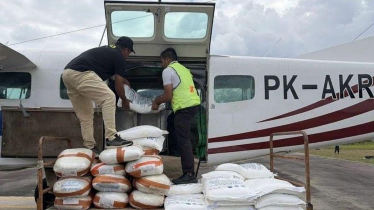 Operasi Modifikasi Cuaca Riau Tebar 11 Ton Garam, Antisipasi Karhutla Lahan Gambut
