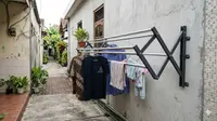 Cara Membuat Jemuran Lipat di Gang Sempit agar Rumah Tetap Lega, Praktis di Dinding
