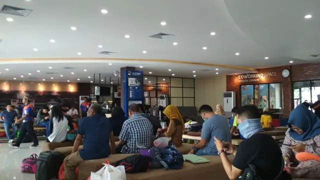 Puncak Arus Balik, 16 Ribu Penumpang Padati Stasiun Cirebon Besok
