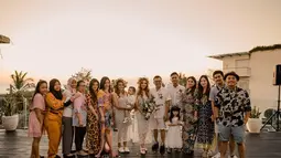 Hubungan antara Vindy dan keluarga Ashanty sangat akrab, terlihat dari beberapa postingan Instagram Vindy. (Liputan6.com/IG/@vindykagiselle)