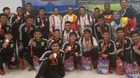 Para pemain Timnas Pelajar U-18 Indonesia berpose usai raih medali rebut posisi tiga di ASFC (dok: Kemenpora)