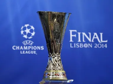 Jumat (11/04/14) UEFA menggelar undian laga semifinal Europa League (AFP PHOTO/FABRICE COFFRINI)