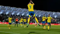 Cristiano Ronaldo berhasil mencetak satu gol sekaligus membantu Al Nassr meraih kemenangan 3-0 atas&nbsp;Al Ettifaq pada laga pekan keempat Saudi Pro League musim ini di&nbsp;Al Ettifaq Club Stadium, Sabtu (21/9/2024) dini hari WIB. (dok. Al Nassr)