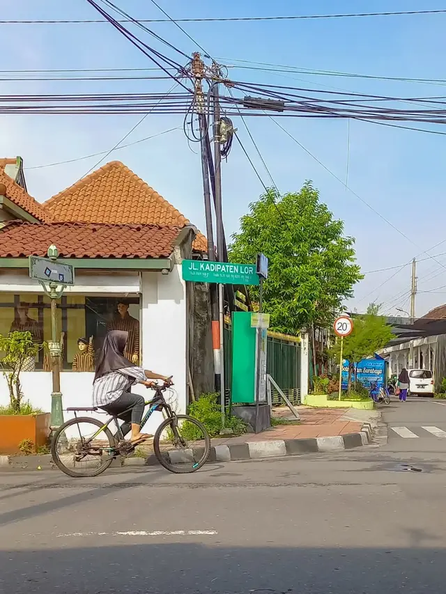 Pesepeda di Kota Yogyakarta