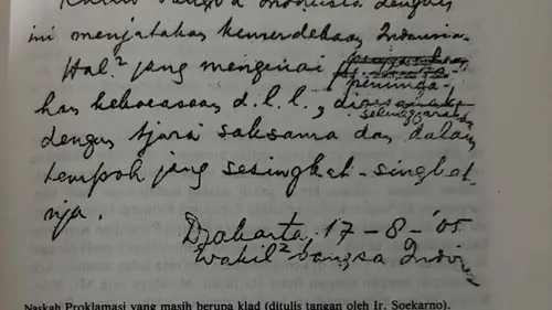 Gambar Naskah atau teks proklamasi yang diklaim tulisan tangan Bung Karno. (Istimewa)