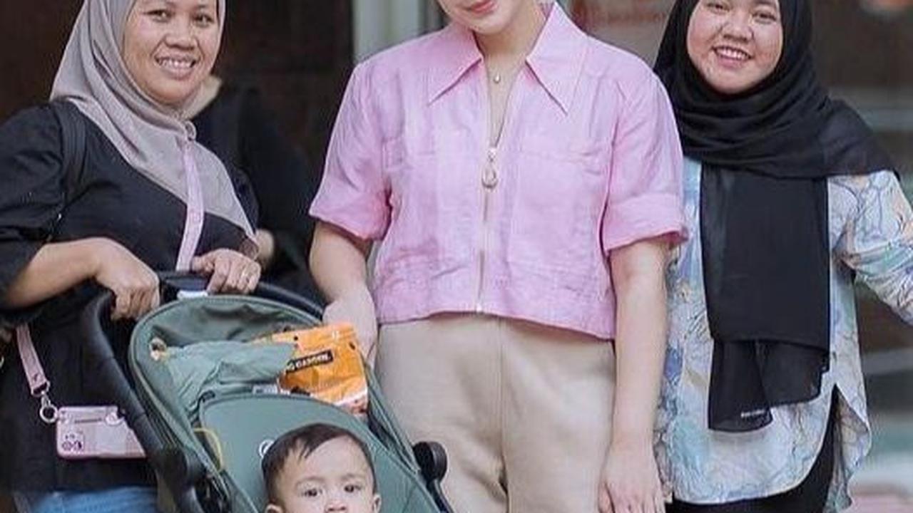 Lala dan Sus Rini Kerap Dibandingkan, Ini Potret Kompak Pengasuh Kedua Anak Raffi Ahmad dan Nagita Slavina di Singapura